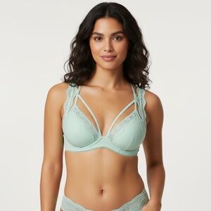 003 INTMTS: Aerie lace bra size 32B